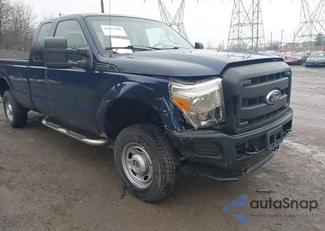 2011 Ford F-250 Xl z USA, uszkodzony, nr VIN 1FT7X2B66BEA70504